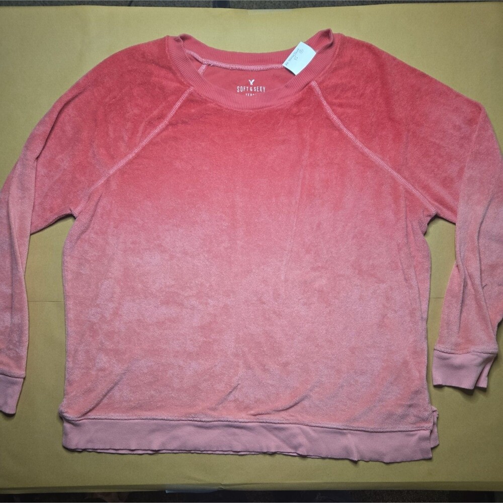 Women's American Eagle Soft & Sexy Terry sweatshirt size Large Pink Ombré